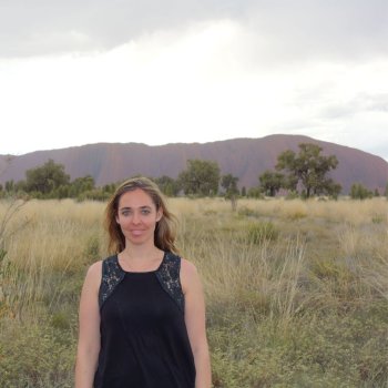 Nicola from Mapping Your Travel at Uluru
