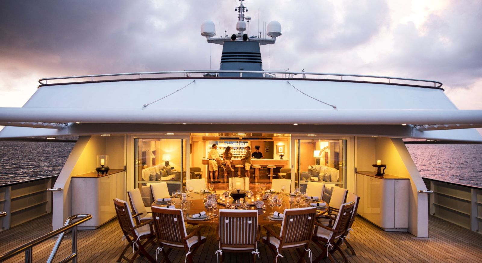 Luxury Dining aboard Aqua Blu