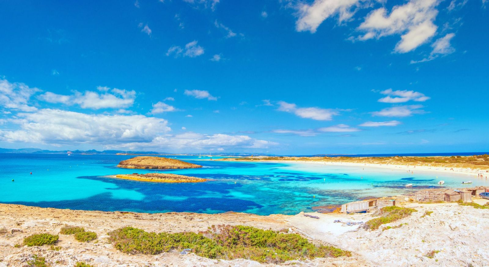  Playa de Ses Illetes. Formentera Holidays