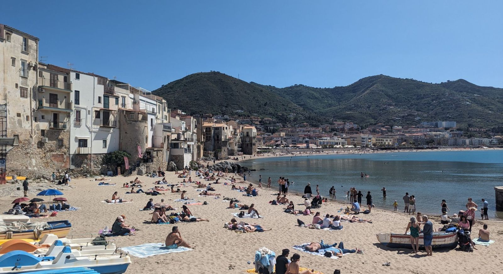 Cefalu Holidays,Cefalu Beach, Cefalu,Sicily Holidays