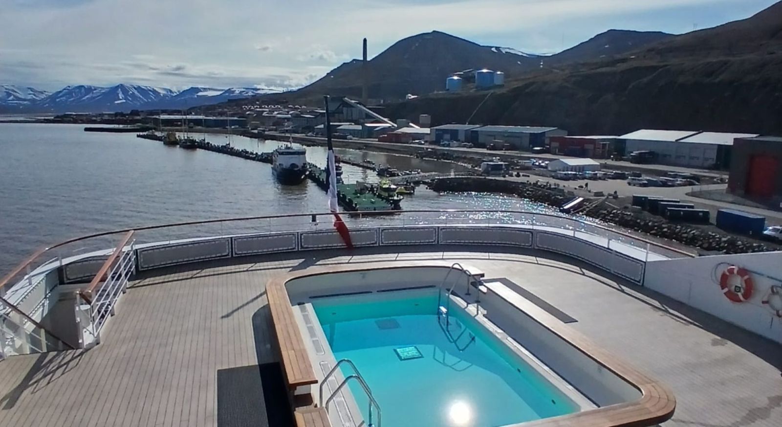 PONANT Le Lyrial in Longyearbyen Svalbard