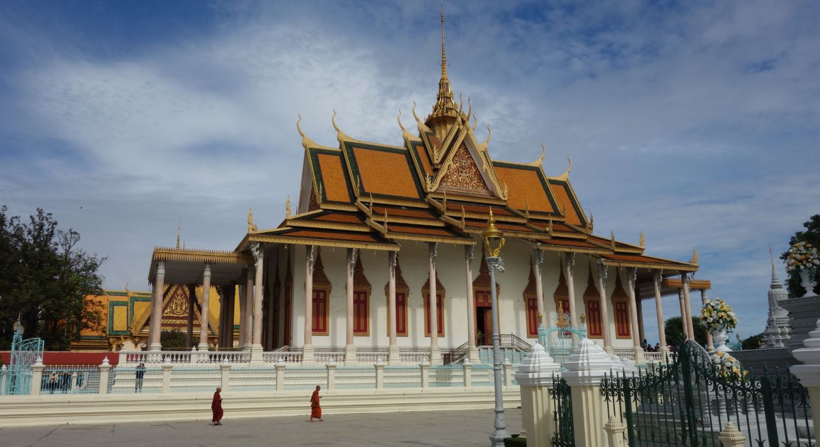 Cambodia Honeymoon. Palace