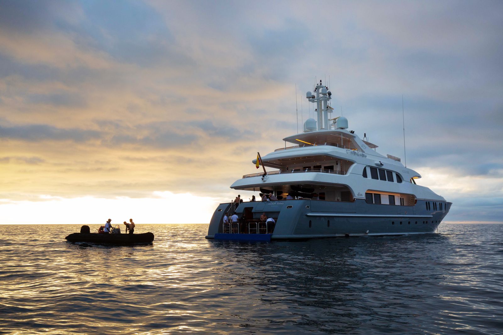 Aqua Mare expedition yacht in the Galapagos Islands
